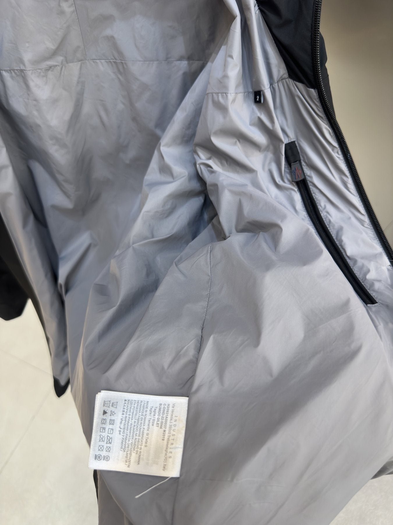 Moncler Hooded Graphic Zip Jacket — neck_label