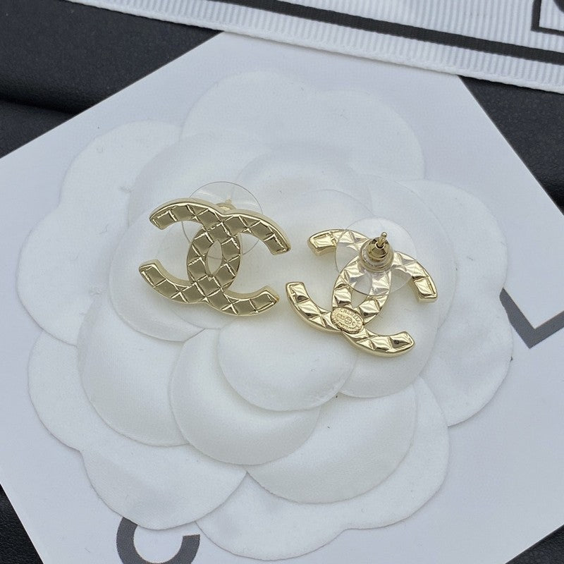 18K Chanel Classic Earrings