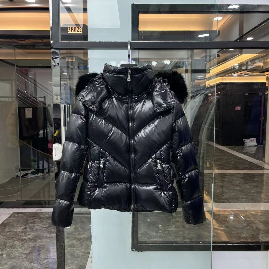 Moncler Celac Fur-Trim Hood Short Down Jacket — front
