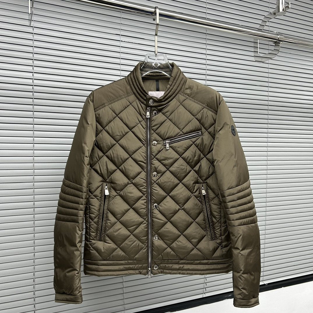 Moncler Diamond-Quilted Zip Coat — front
