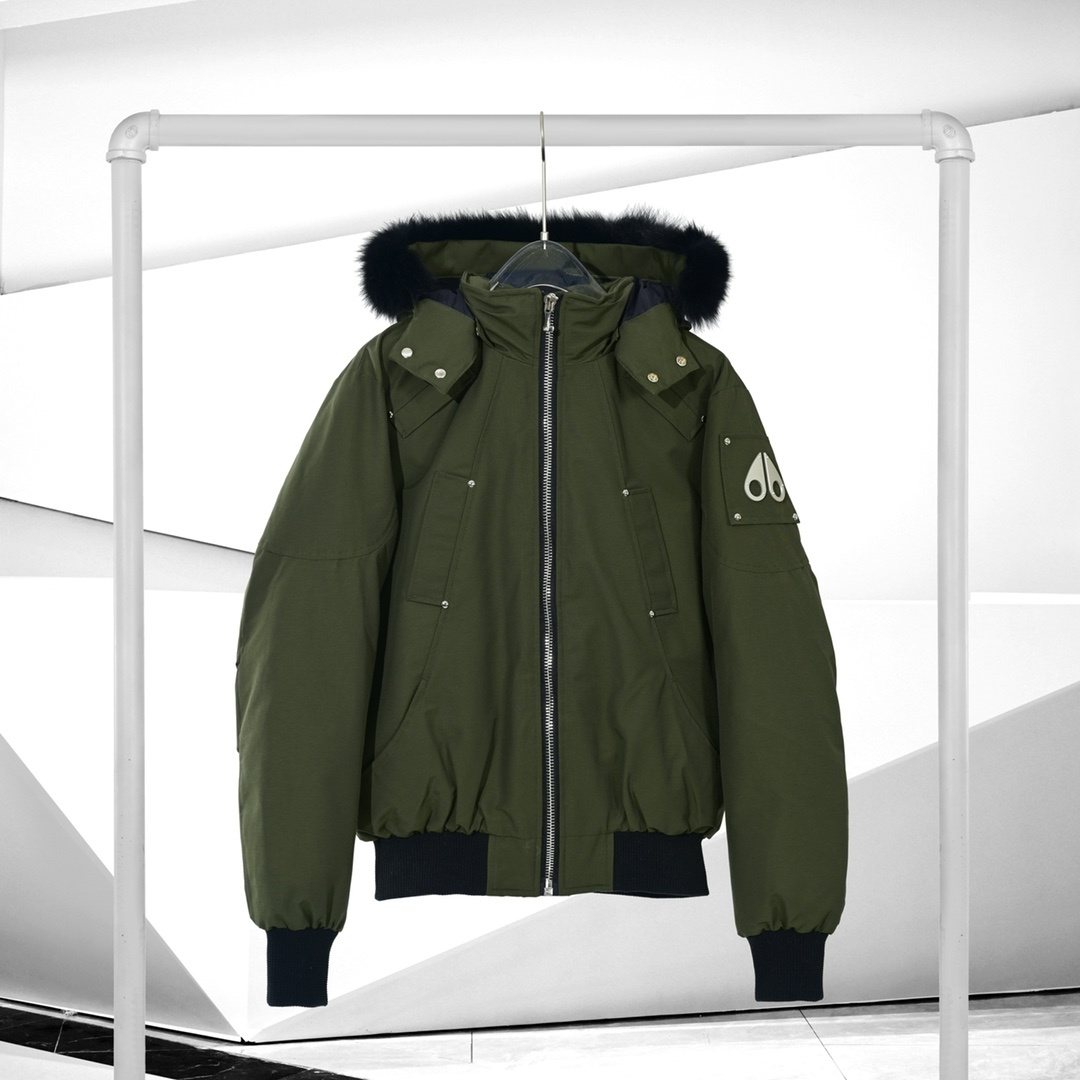Moose Knuckles Fur-Trim Hooded Puffer Jacket — front