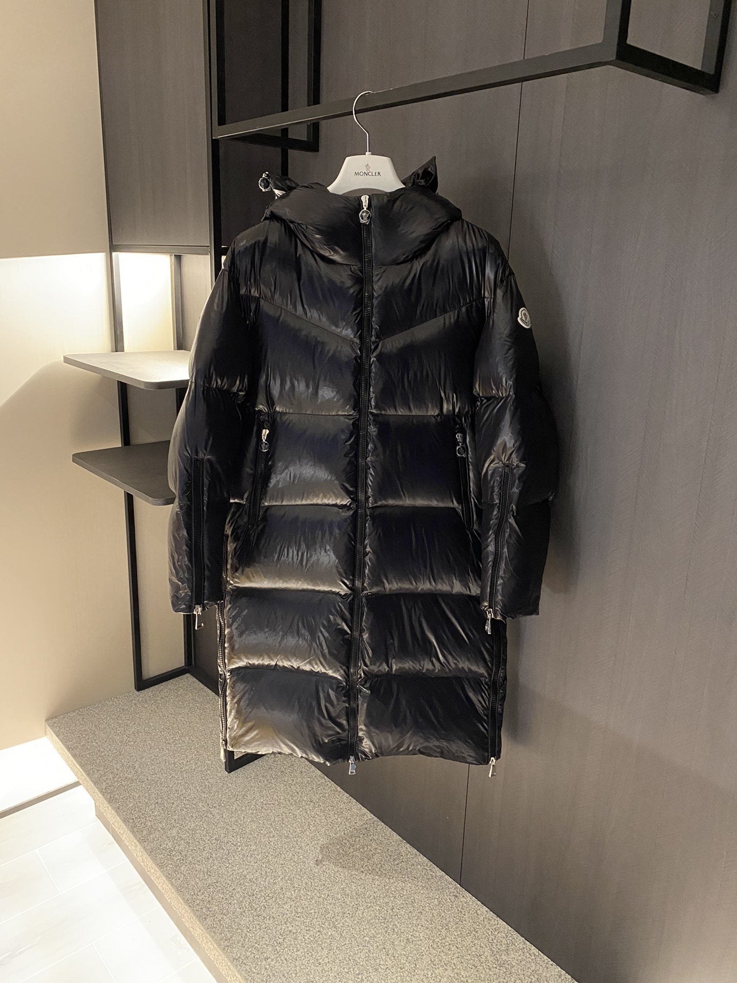 Womem Moncler coat Hooded Quilted Long Down Jacket — hero