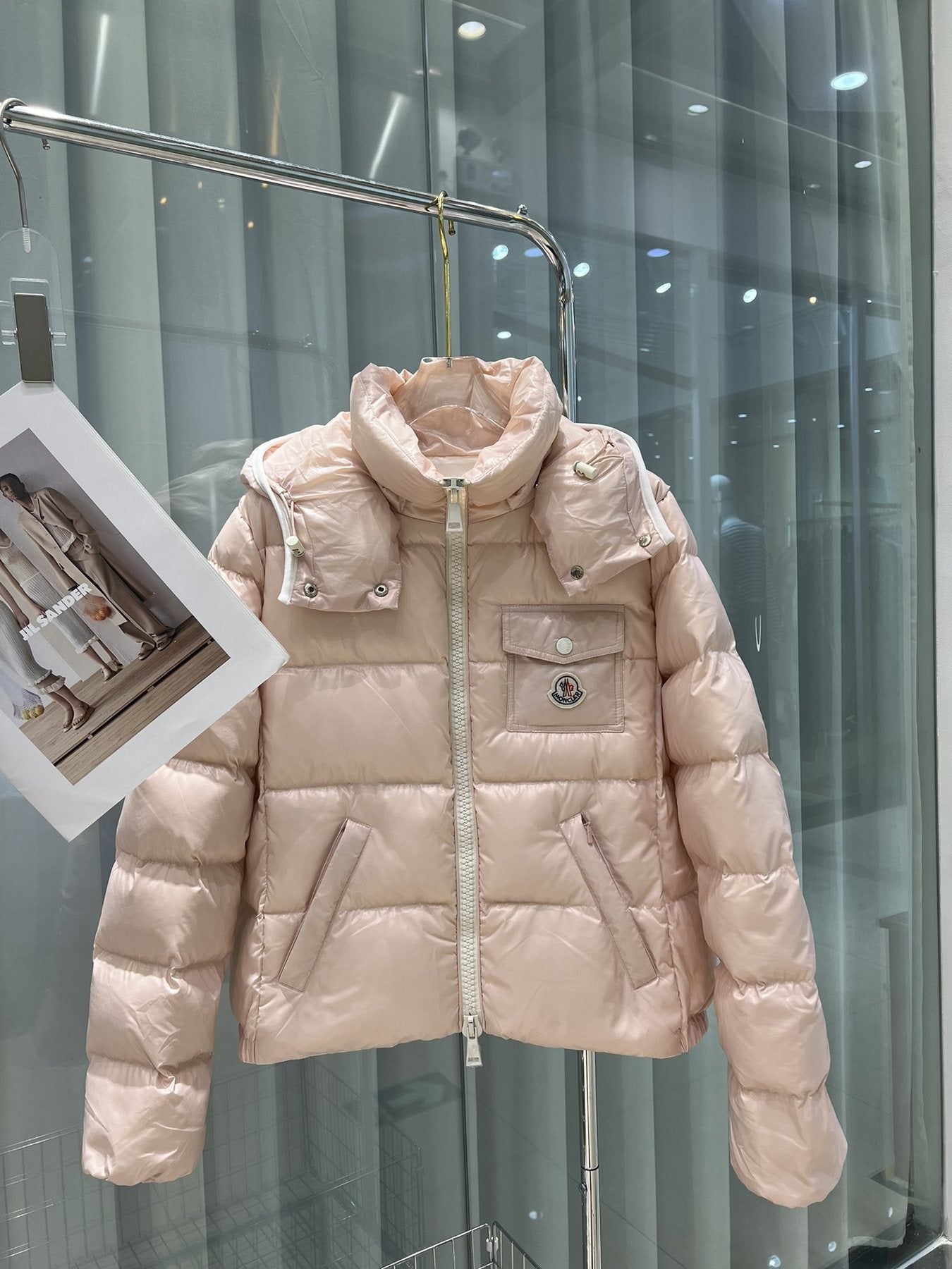Moncler Hooded Front-Pocket Puffer Coat — front