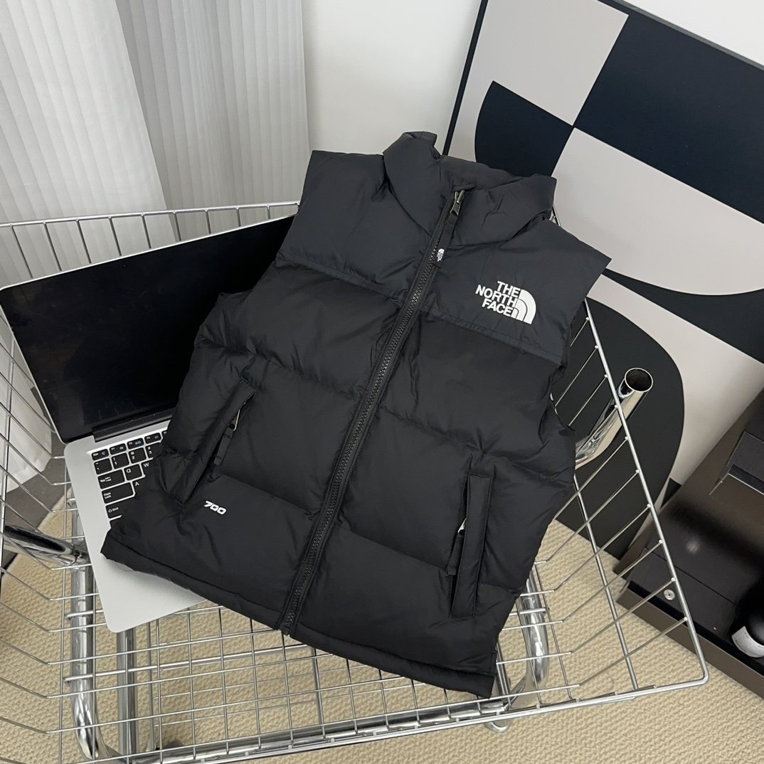 The North Face Kids' Quilted Down Vest — front