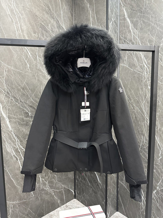 Moncler Women's Belted Fur-Trim Hood Short Down Ski Coat — hero