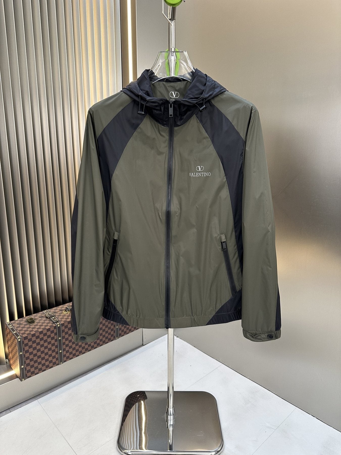 2026 Original Jacket Color-Block Hooded Windbreaker — front