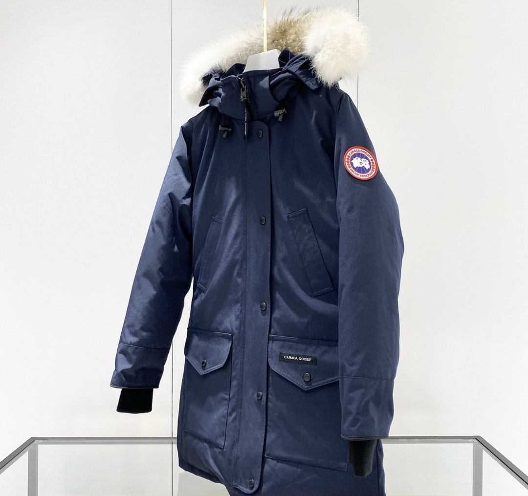 Canada Goose Fur-Trim Hooded Parka — side