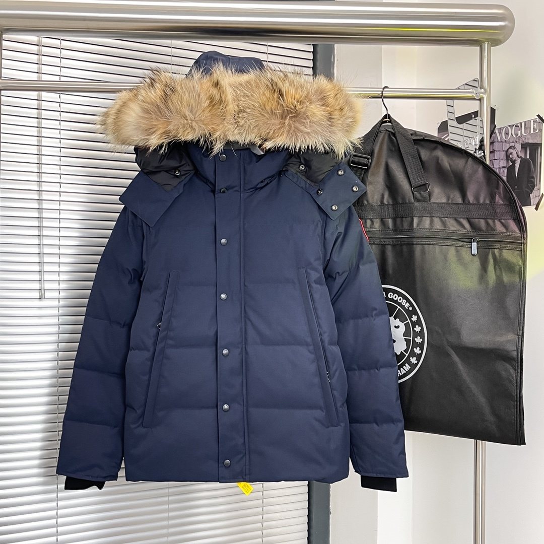 Canada Goose Fur-Trim Hood Puffer Jacket — front