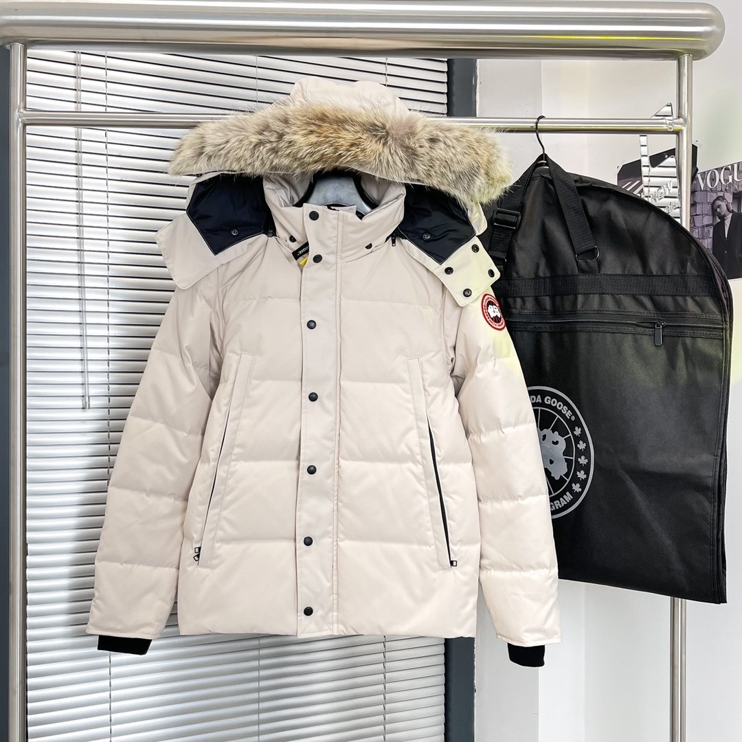 Canada Goose Fur-Trim Hood Puffer Jacket — front
