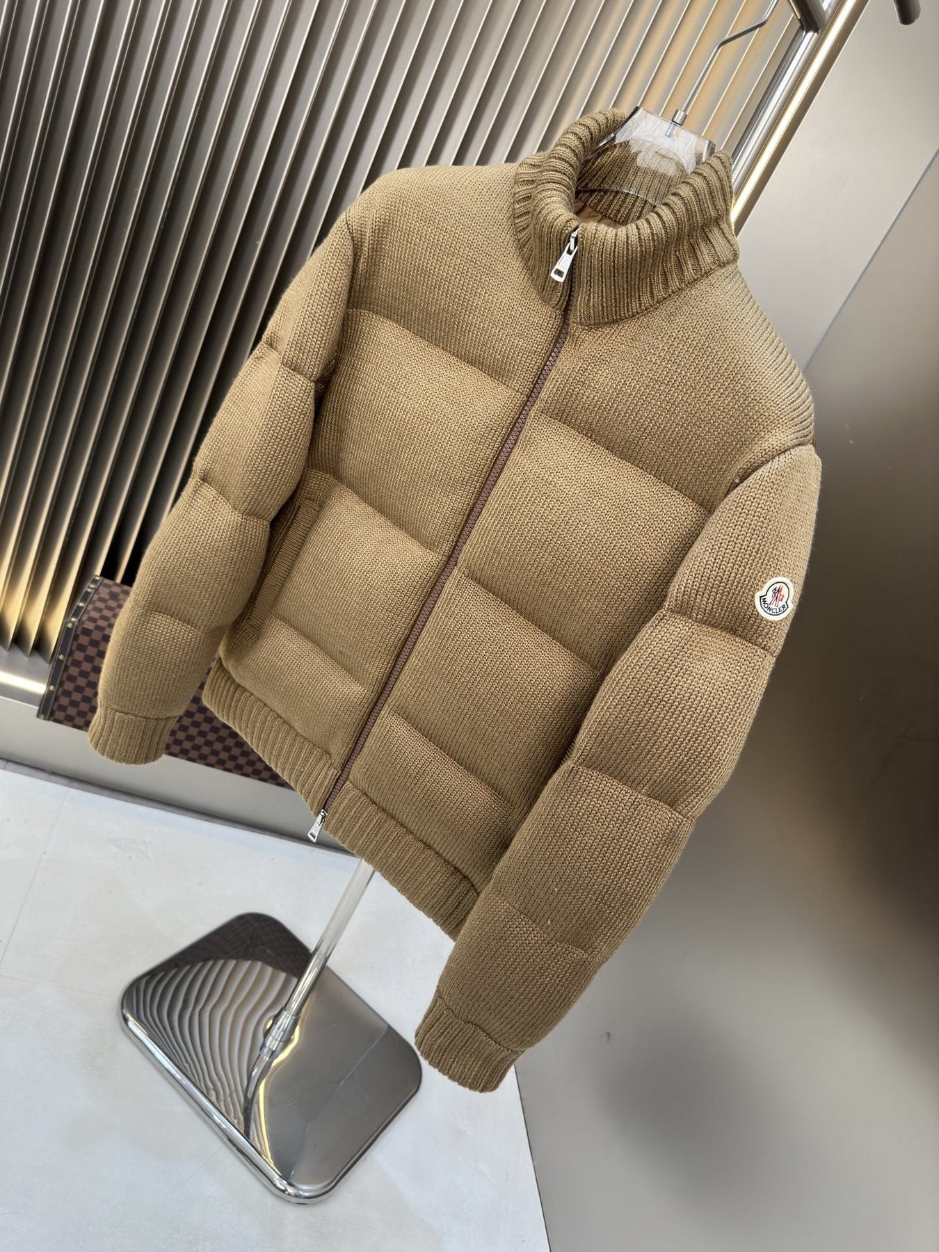 Moncler Quilted Knit-Sleeve Puffer Jacket — side