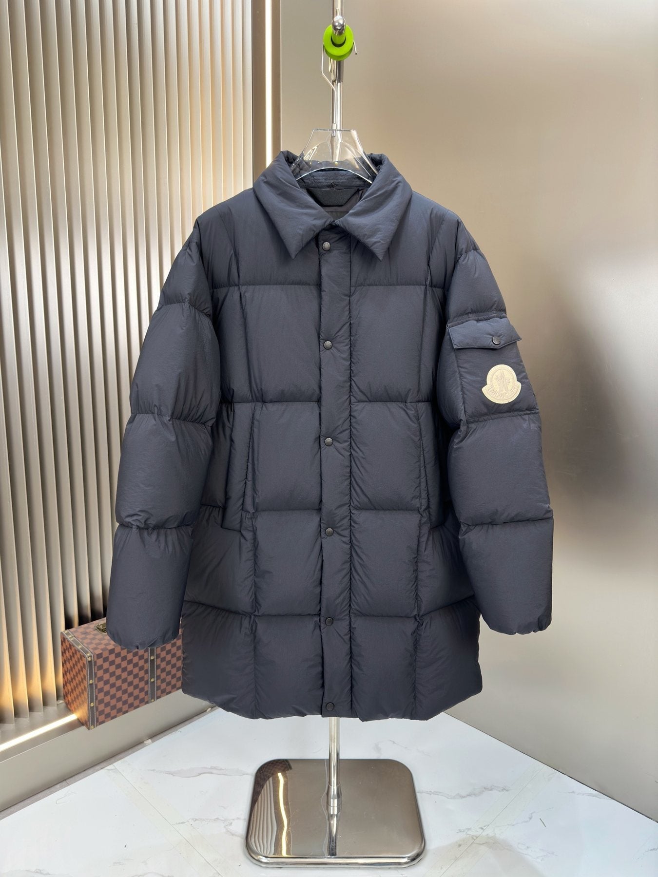 Men Moncler coat Hooded Long Puffer Jacket — front