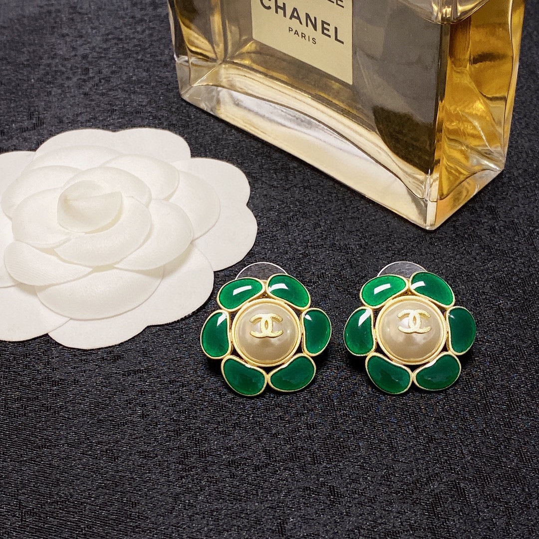 18K  Chanel Emerald Petals Earrings